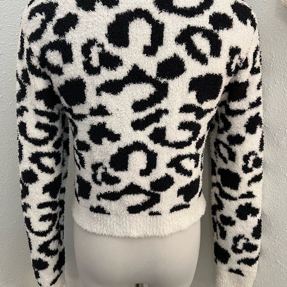 NWT Colsie Leopard Eyelash Cardigan small - Picture 3 of 4